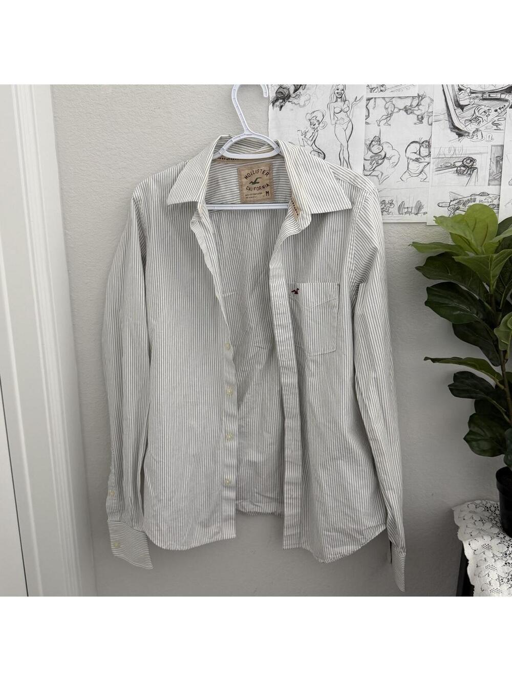 Hollister Co. 100% cotton striped button-up shirt